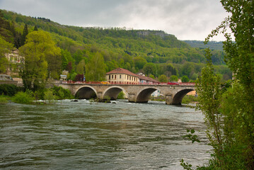 Fototapeta na wymiar Blick auf Pont-de-Roide im Doubs in Frankreich