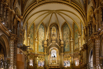 Fototapeta na wymiar Interior view of the spectacular Benedictine monastery of Holy Mary of Montserrat