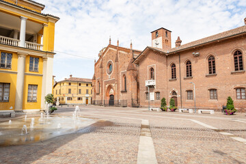 Obraz premium Mons Dughera square with the church of San Lorenzo in Mortara, Province of Pavia, region of Lombardy, Italy