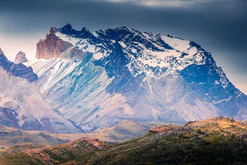 Vlies Fototapete Cuernos del Paine Torres del Paine, Chile. Peaks, glaciers, and lakes, South America landscape.