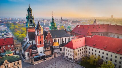 Obraz premium Krakow, Poland - Wawel Castle aerial view, Cracovia.