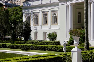 Espaco externo e jardim