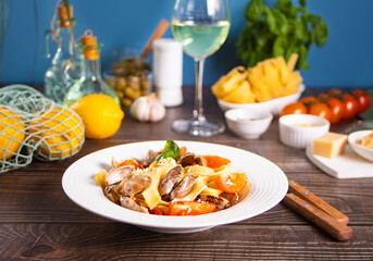 Traditional italian seafood pasta with clams vongole