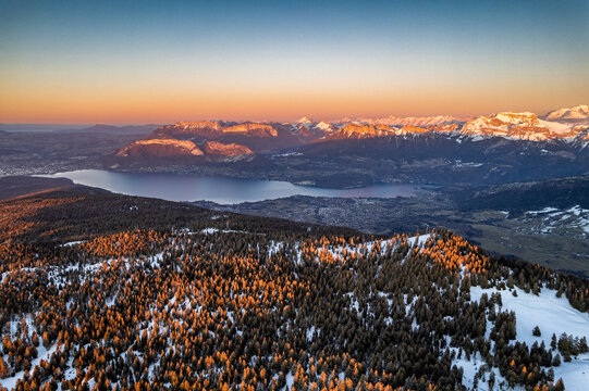 View of lake Annecy (France) and the alps from the Semnoz, a family ski resort, south of Annecy. Mont-Blanc (4808 m) can be seen.