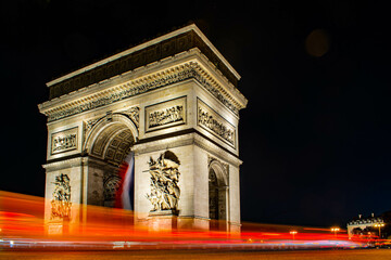 Fototapeta na wymiar arc de triomphe at night