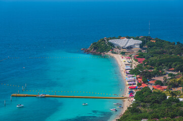 Beautiful landscape view of Samae Beach on Khao Nha Yak Viewpoint Koh lan pattaya.Koh lan island is the Famous island near Pattaya city Thailand - obrazy, fototapety, plakaty