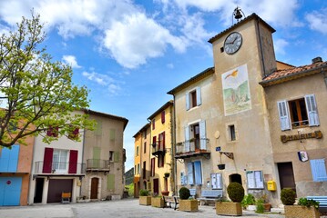Village de Rougon (Alpes -de -Haute-provence)