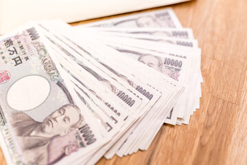 お金