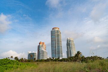 Fototapeta na wymiar view photo of skyscraper building architecture. skyscraper building architecture in miami.