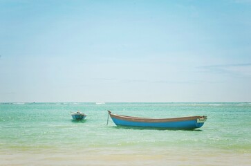 Fototapeta premium boat on the beach