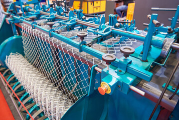 Fototapeta na wymiar Automatic wire mesh weaving machine