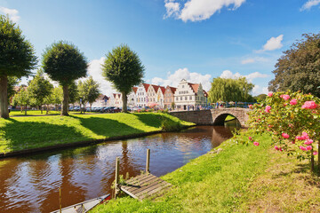 Luftkurort Friedrichstadt in Nordfriesland Schleswig-Holstein bei besten Sommerwetter