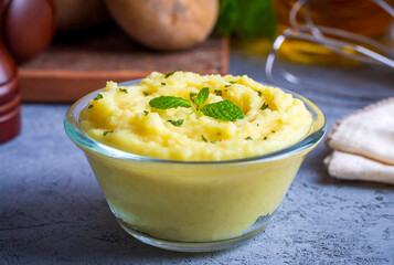 Serving of creamy mashed potato made from boiled potatoes