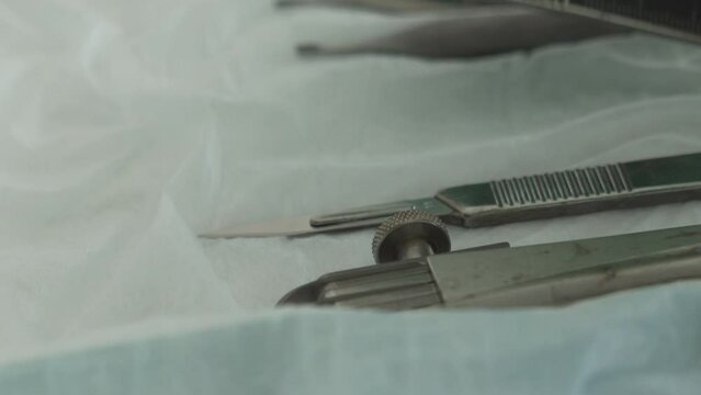 Medical scalpel instruments prep table