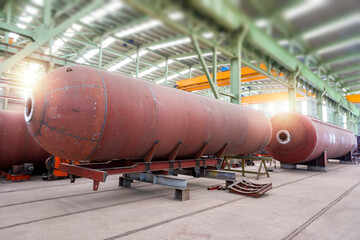 Manufacturing of the welded steel transportable pressure vessel constructed as a horizontal...