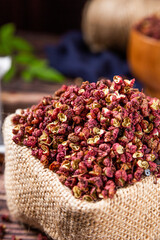 Piper nigrum,Chinese red pepper,black pepper,Zanthoxylum schinifolium(huajiao),fresh and dried peppercorns