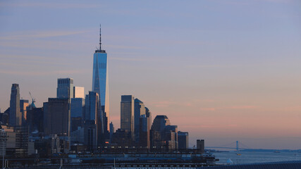 Fototapeta premium city skyline at sunset