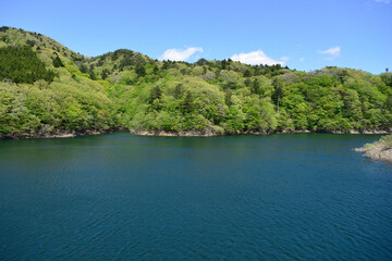 Fototapeta na wymiar 塩原ダム湖
