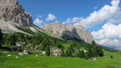 Fototapeta na wymiar Dolomiten und Südtirol in den Alpen - Italien
