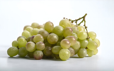 Fototapeta premium bunch of green grapes on white background