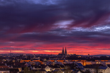 wunderschöner Sonnenuntergang in Regensburg