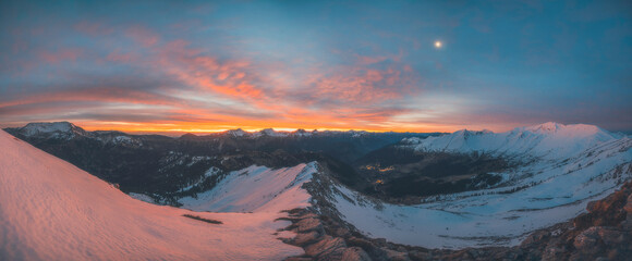 Alpine sunrise on Agrafa mountains	

