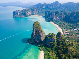 Fototapeta premium Railay Beach Krabi Thailand, the tropical beach of Railay Krabi