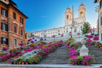 Fotobehang Oud gebouw Spanish Steps in the morning with azaleas in Rome, Italy.