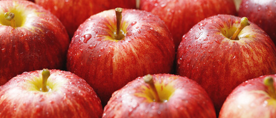 fresh red apple texture background in the supermarket