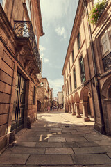 Vista de una calle típica de Santiago de Compostela