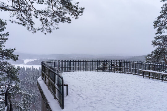 Aulanko nature reserve lookout platform in winter.