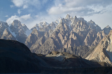 Fototapeta premium Scenery of Passu Cones at Sunset in Karakoram Range, Northern Pakistan