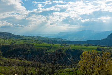 Fototapeta na wymiar view from San Leo to the surrounding landscape