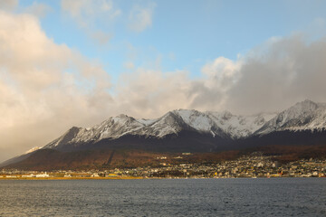 Paisaje de la ciudad de Ushuaia, Tierra del Fuego, Argentina