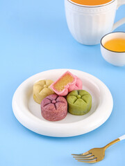 Tea cakes (red beans, mung beans, soybeans), traditional Chinese court cakes, Suzhou snacks (gourmet)
