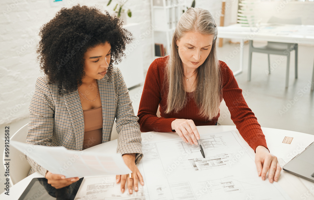 Poster mature businesswoman working with a colleague. coworkers working on a building project. team of arch