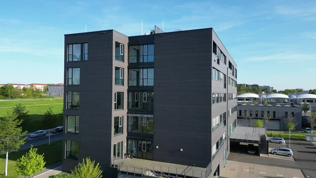 Firmengebäude Images – Browse 719 Stock Photos, Vectors, and Video ...