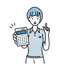 立って電卓を持ってこちらに向けて見せているポロシャツの女性