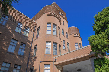 Fototapeta premium 旧九州帝国大学工学部本館の外観