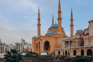 Fototapeta na wymiar Beirut, Lebanon — 24.04.2023: The Mohammad Al-Amin Mosque, a Sunni Muslim mosque located in downtown Beirut..