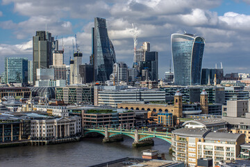 London city skyline with the Southwark Bridge and skyscrapers
