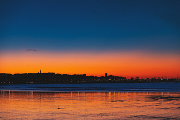 Fototapeta premium beautiful sunset on the beach 
