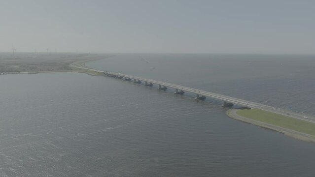 The Ketelbrug a 800 meter long Dutch bridge connects the Noordoostpolder Zwolsehoek and Eastern Flevoland Kamperhoek across the Ketelmeer. Dlog colorprofile