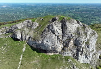 La casque du Lhéris vu par un drone, Campan, Hautes-Pyrénées