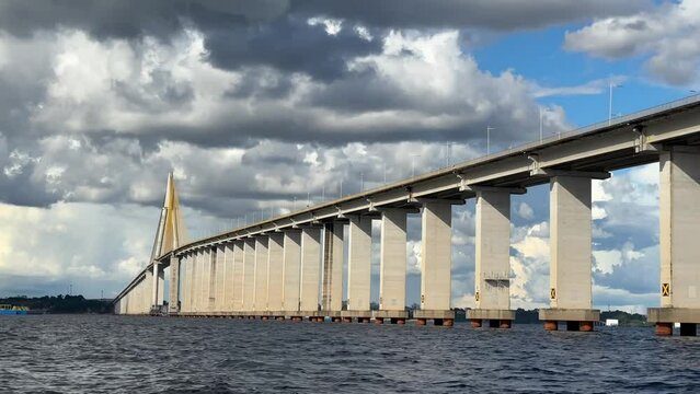 Br&uuml;cke &uuml;ber Rio Negro