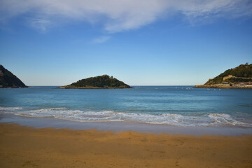 LA BAHIA LA CONCHA EN  SAN SEBASTIÁN. ESPAÑA.
