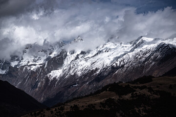 Obraz premium snow covered mountains