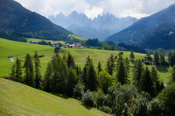 Fototapeta na wymiar Magdalenaweg, Santa Maddalena Alta, Südtirol