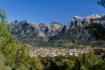 Fototapeta na wymiar Blick auf Soller, Mallorca, Balearen, Spanien