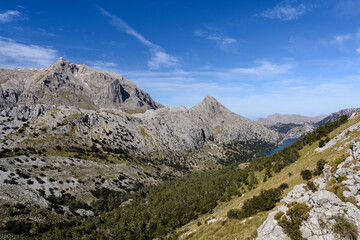 Fototapeta na wymiar Gipfel des Puig Major und Stausee Gorg Blau, Mallorca, Balearen, Spanien